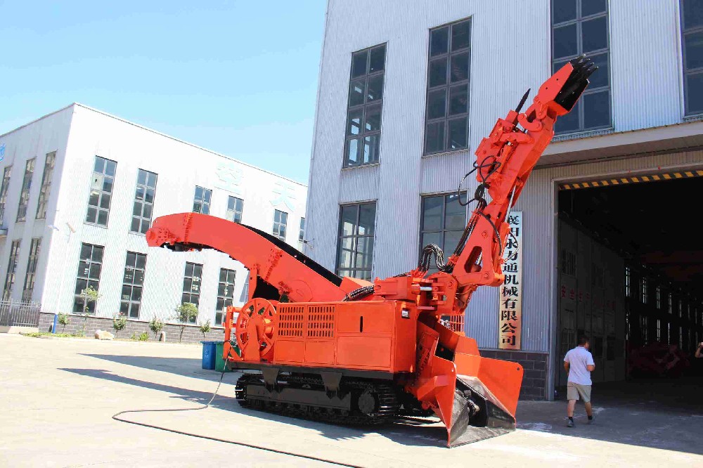60型履帶式扒渣機適合哪些礦山作業？
